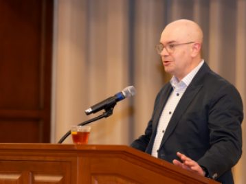 The Orren C. Mohler Prize Lecture, “Building ESO’s Extremely Large Telescope: a unique adventure” presented by guest speaker Xavier Barcons. 
